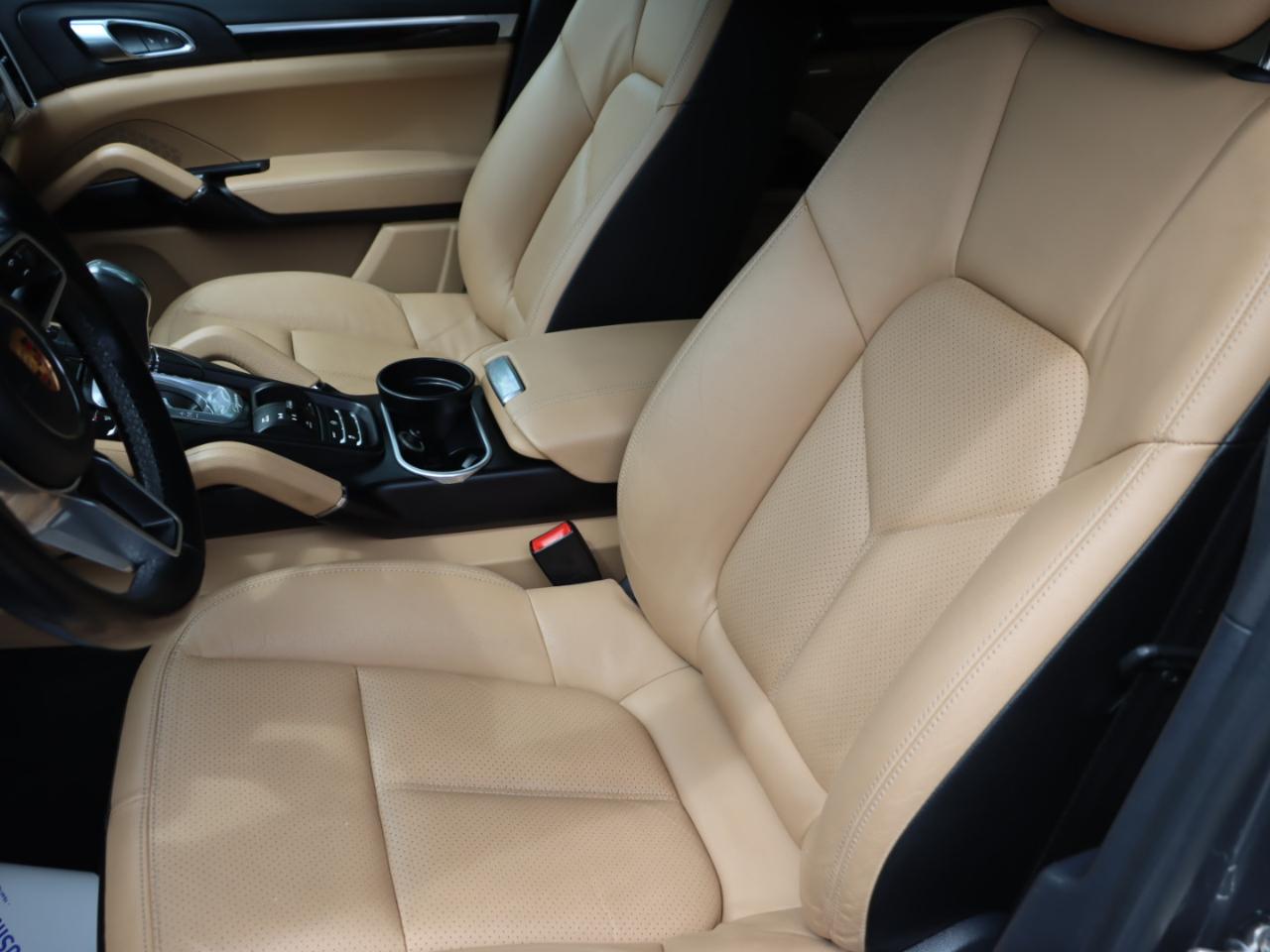 Porsche Cayenne Base 2017