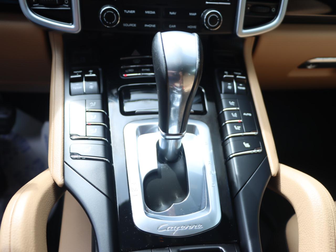 Porsche Cayenne Base 2017