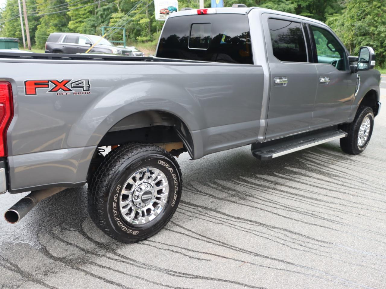 Ford F-250 SD XL Crew Cab 4WD 2022