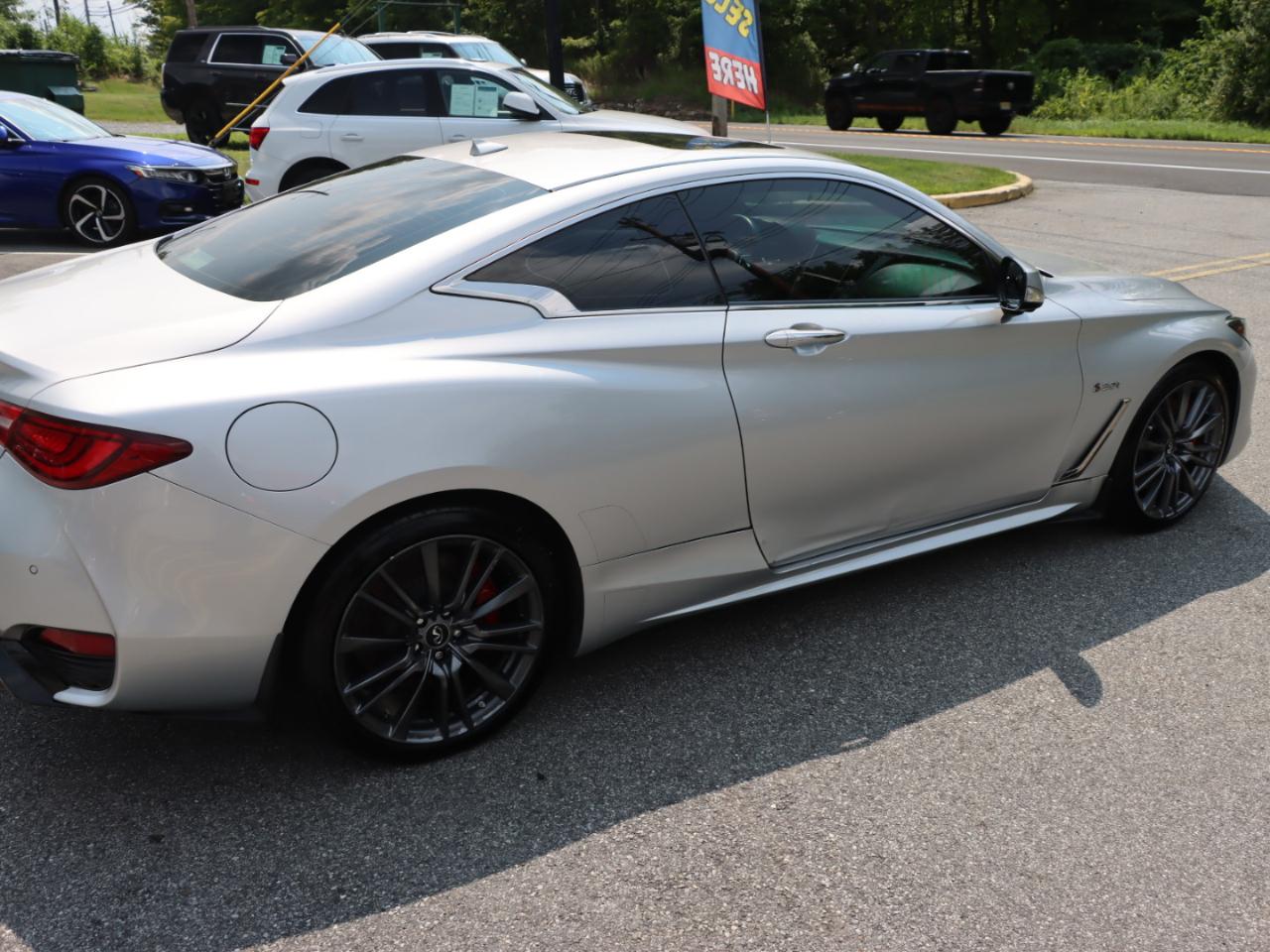 Infiniti Q60 Red Sport 400 AWD 2017