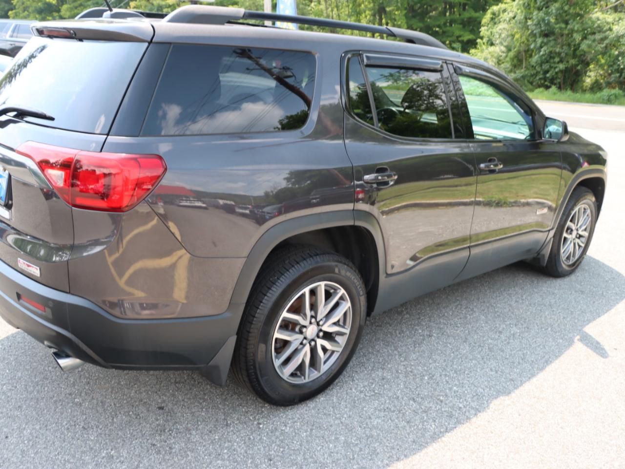 GMC Acadia All Terrain 1 AWD 2017