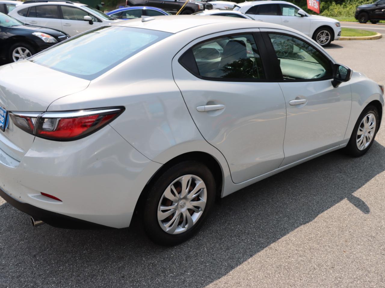 Toyota Yaris iA 6A 2019