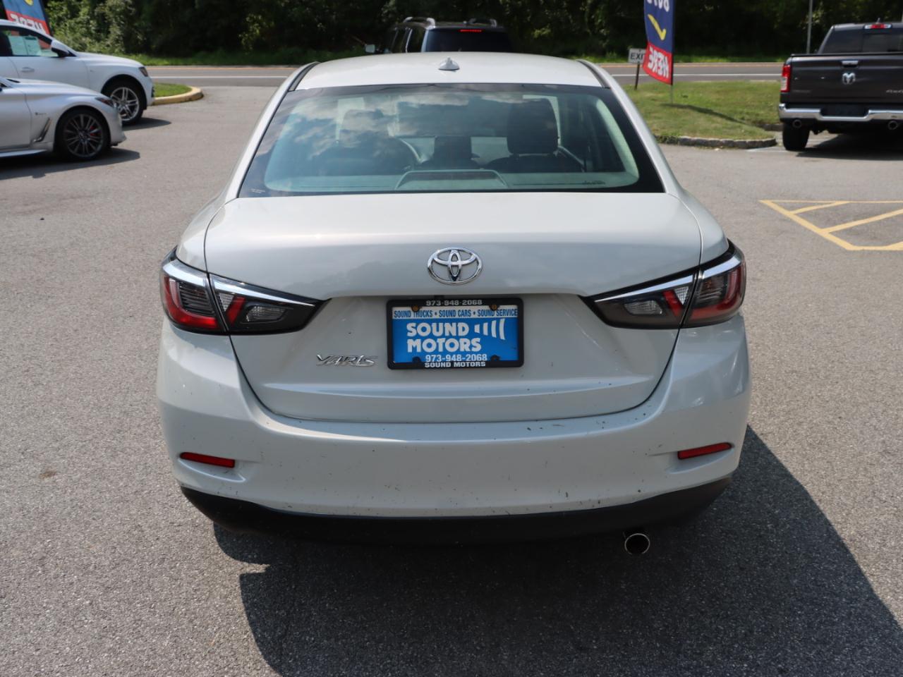 Toyota Yaris iA 6A 2019