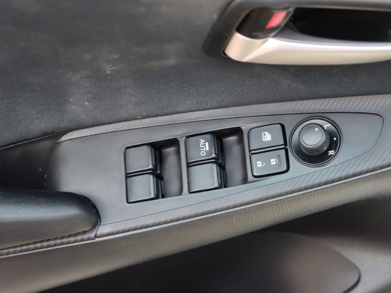 Toyota Yaris iA 6A 2019
