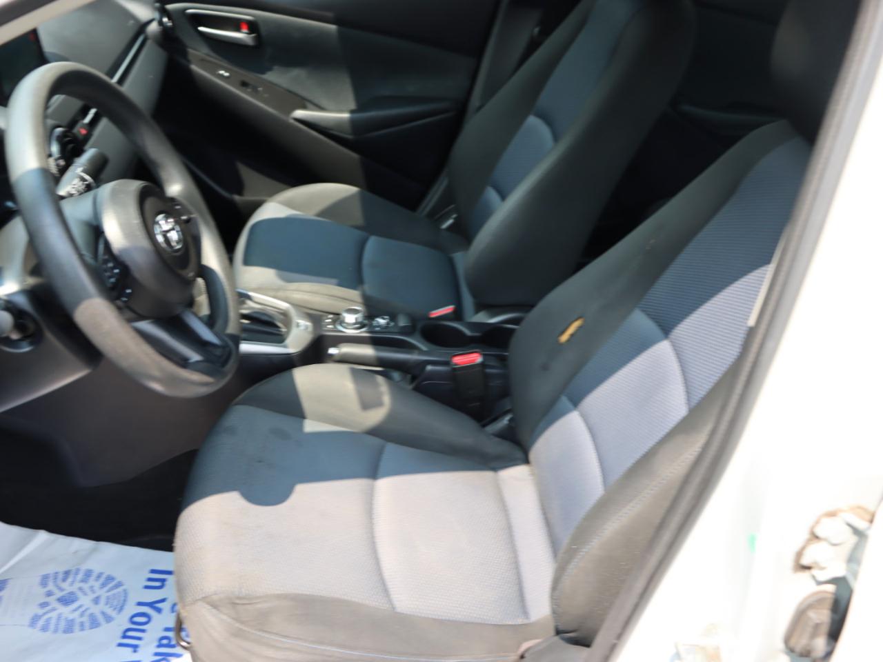 Toyota Yaris iA 6A 2019