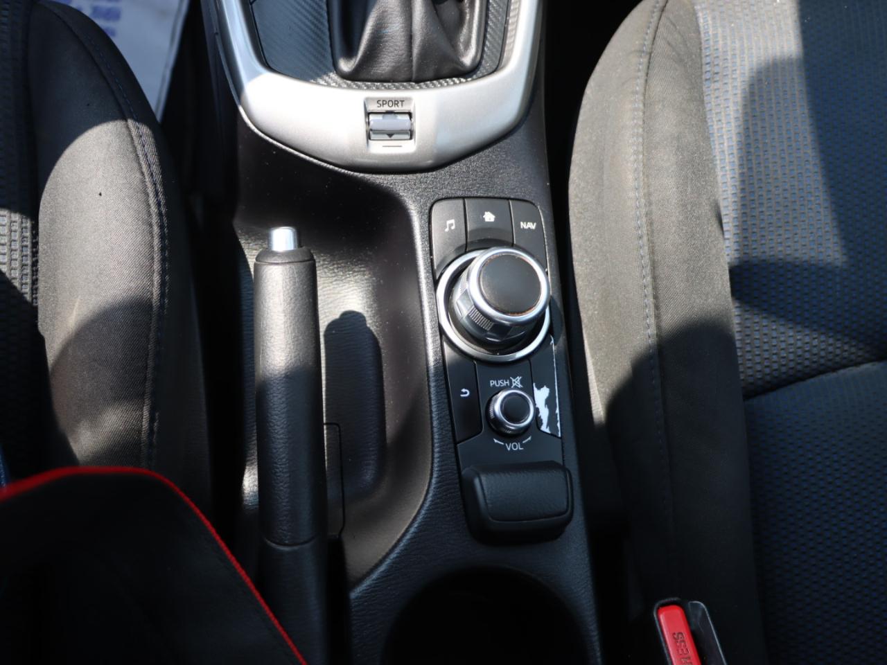 Toyota Yaris iA 6A 2019