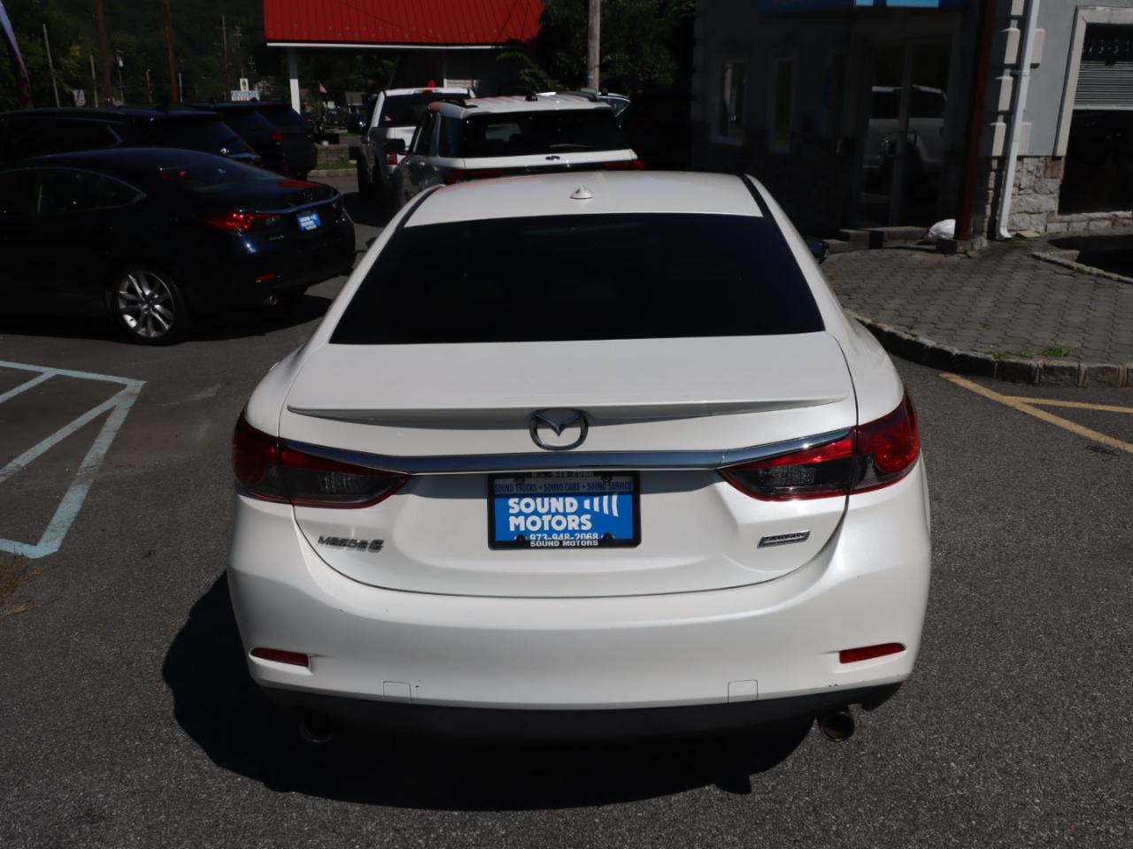 Mazda MAZDA6 i Grand Touring 2015