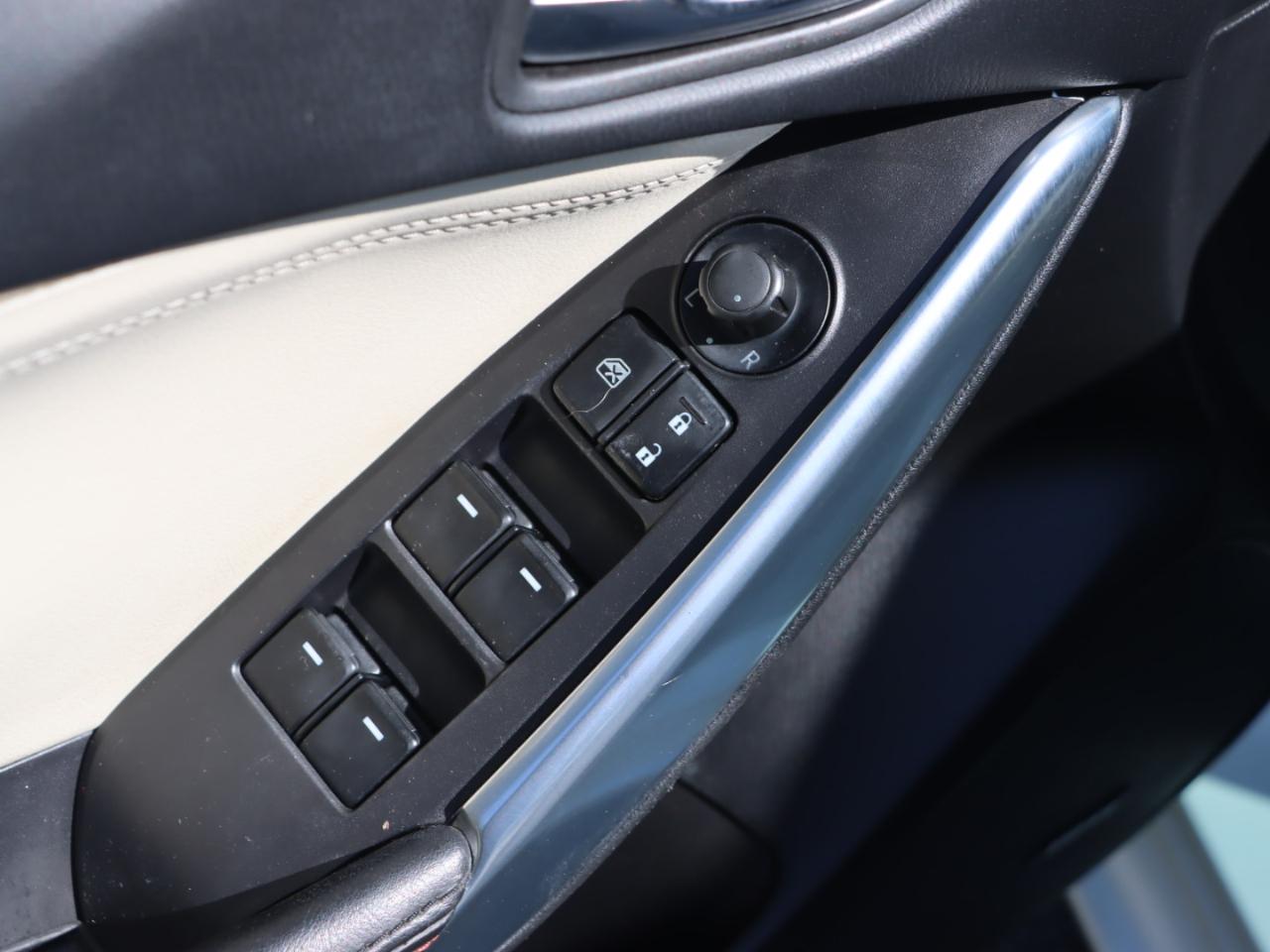 Mazda MAZDA6 i Grand Touring 2015