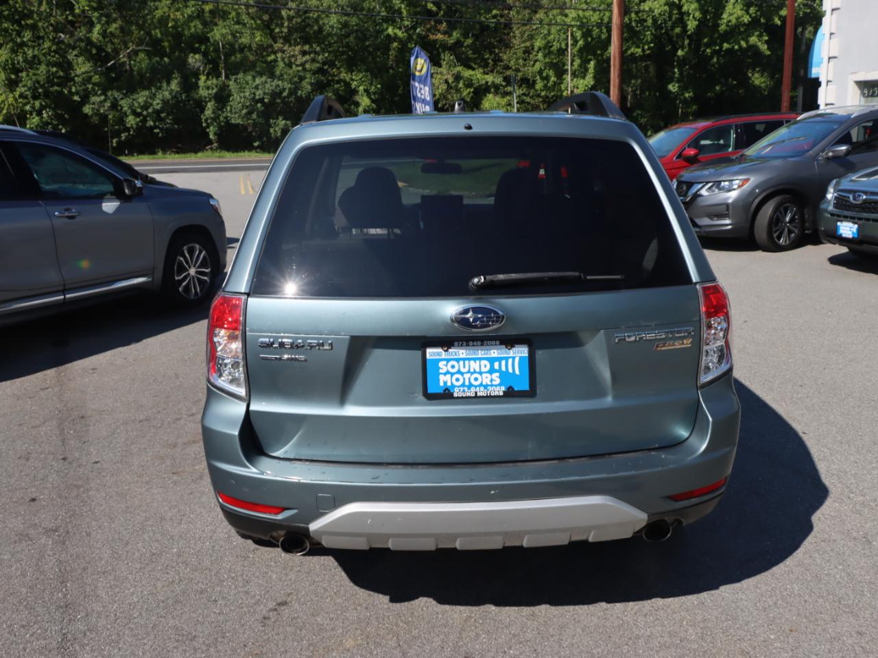 Subaru Forester 2.5X Premium 2010