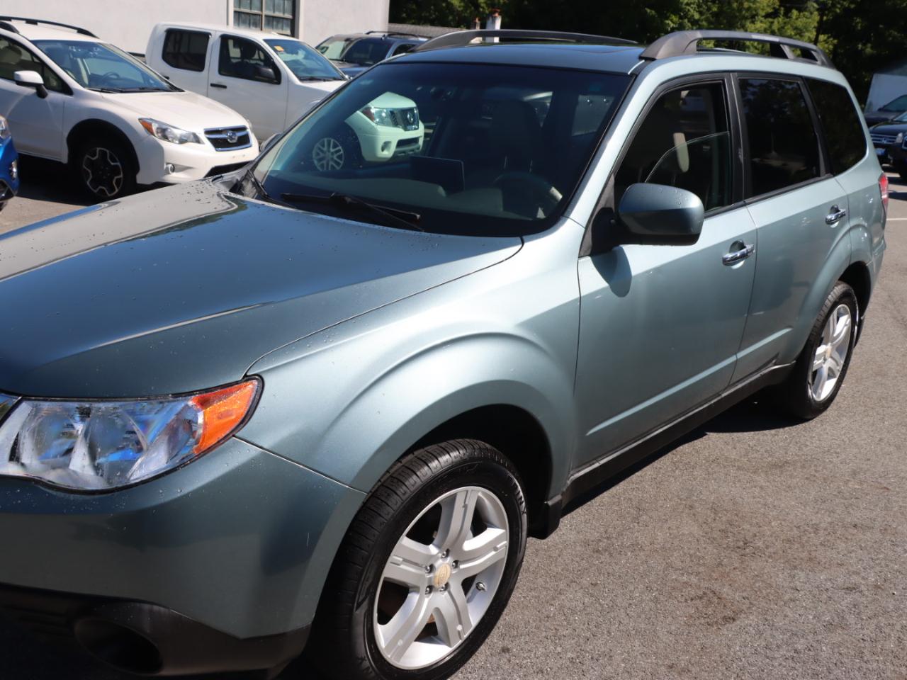 Subaru Forester 2.5X Premium 2010