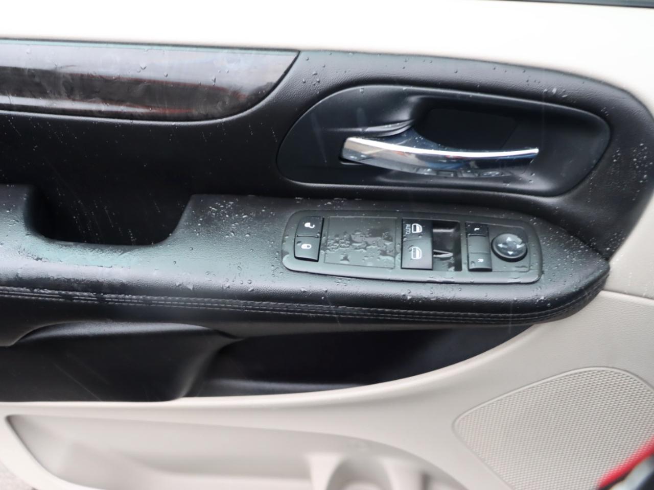 Dodge Grand Caravan SE 2013