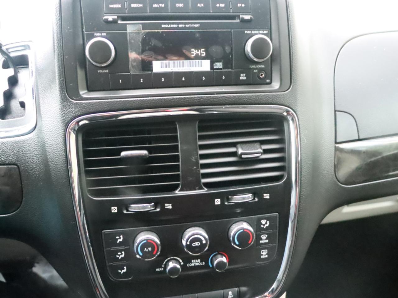 Dodge Grand Caravan SE 2013