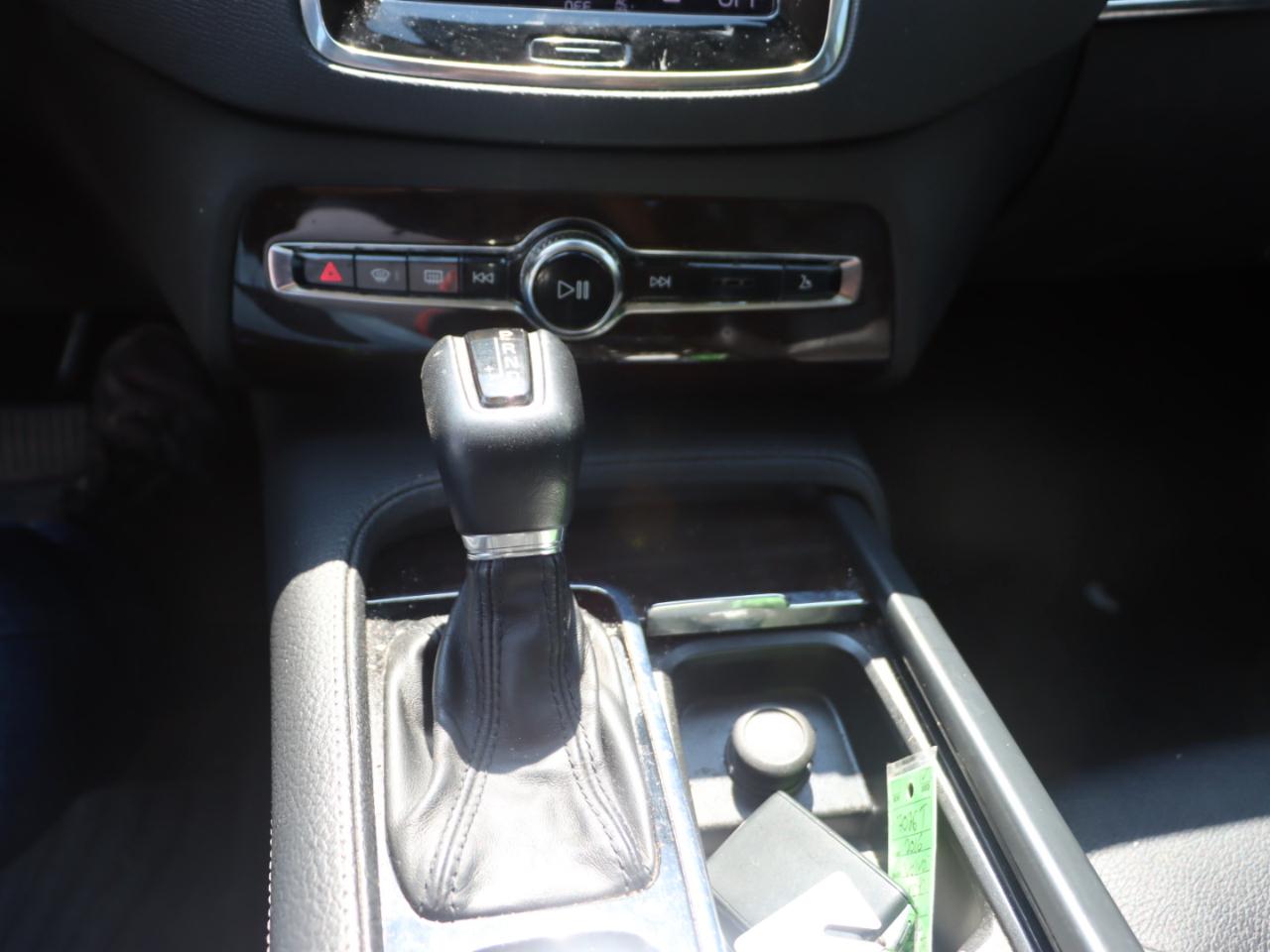 Volvo XC90 T6 Momentum AWD 2016