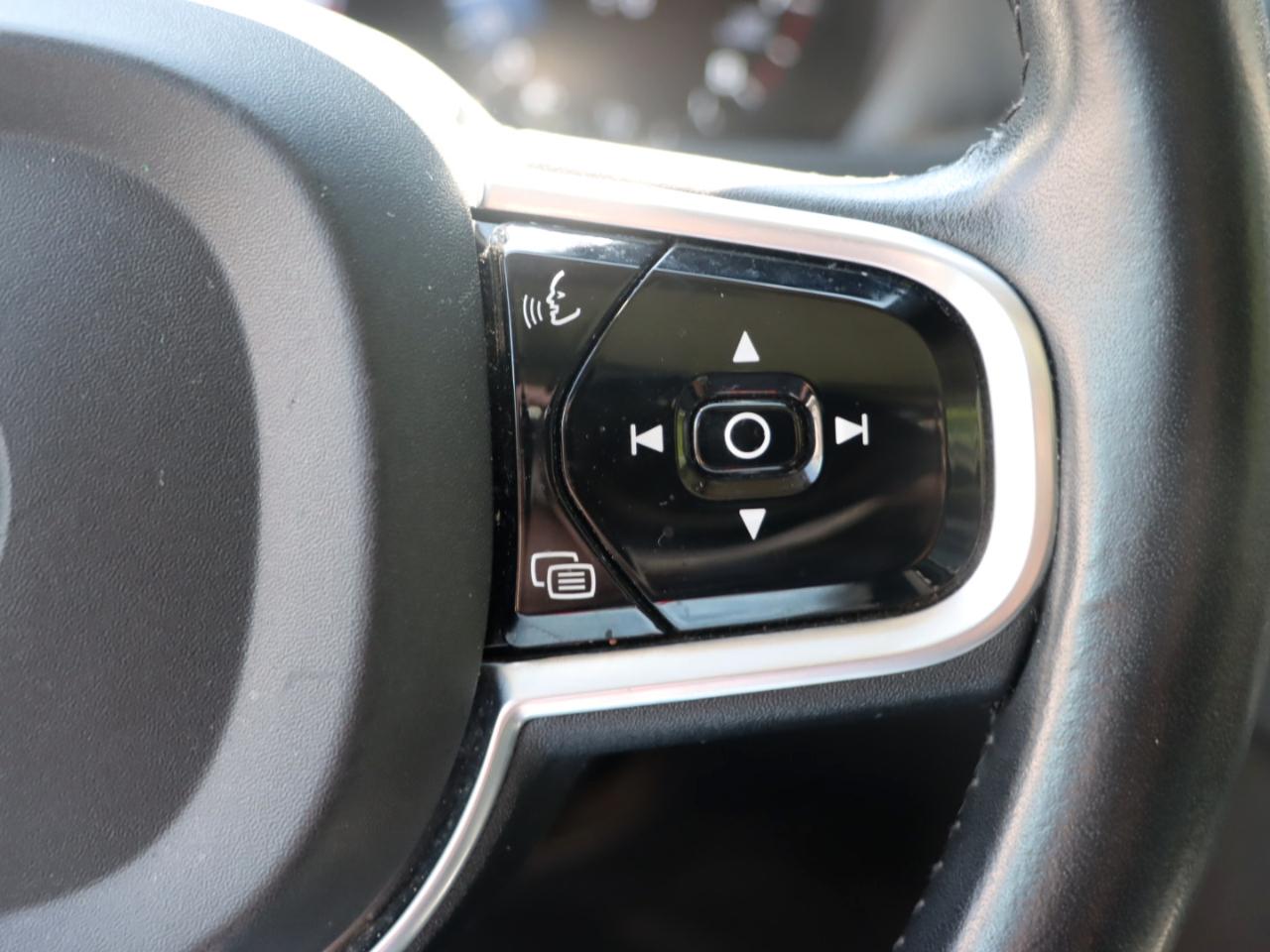 Volvo XC90 T6 Momentum AWD 2016