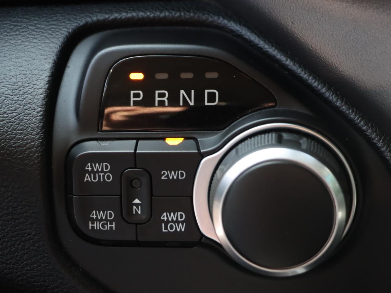 RAM 1500 Big Horn Crew Cab SWB 4WD 2019