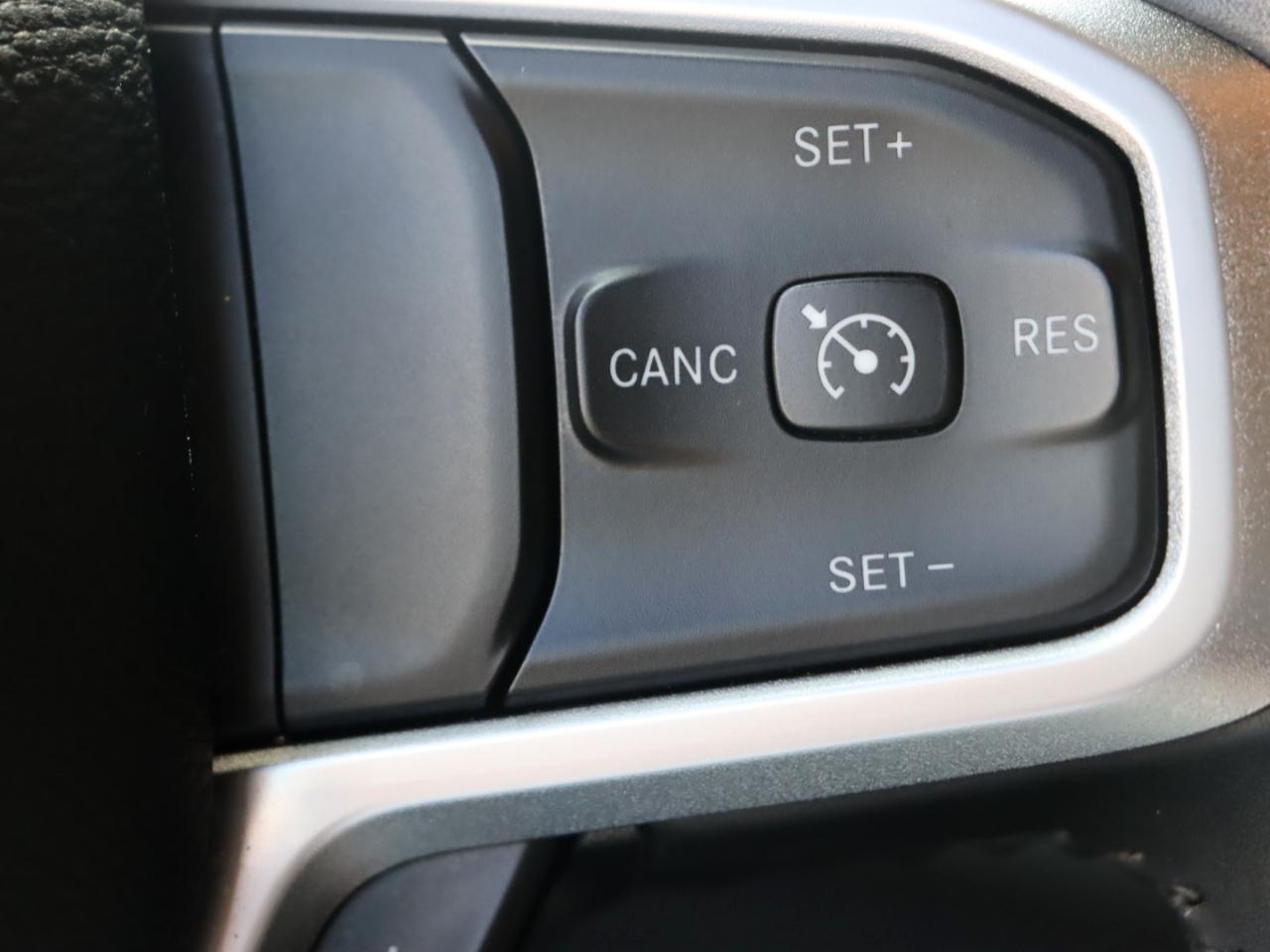 RAM 1500 Big Horn Crew Cab SWB 4WD 2019