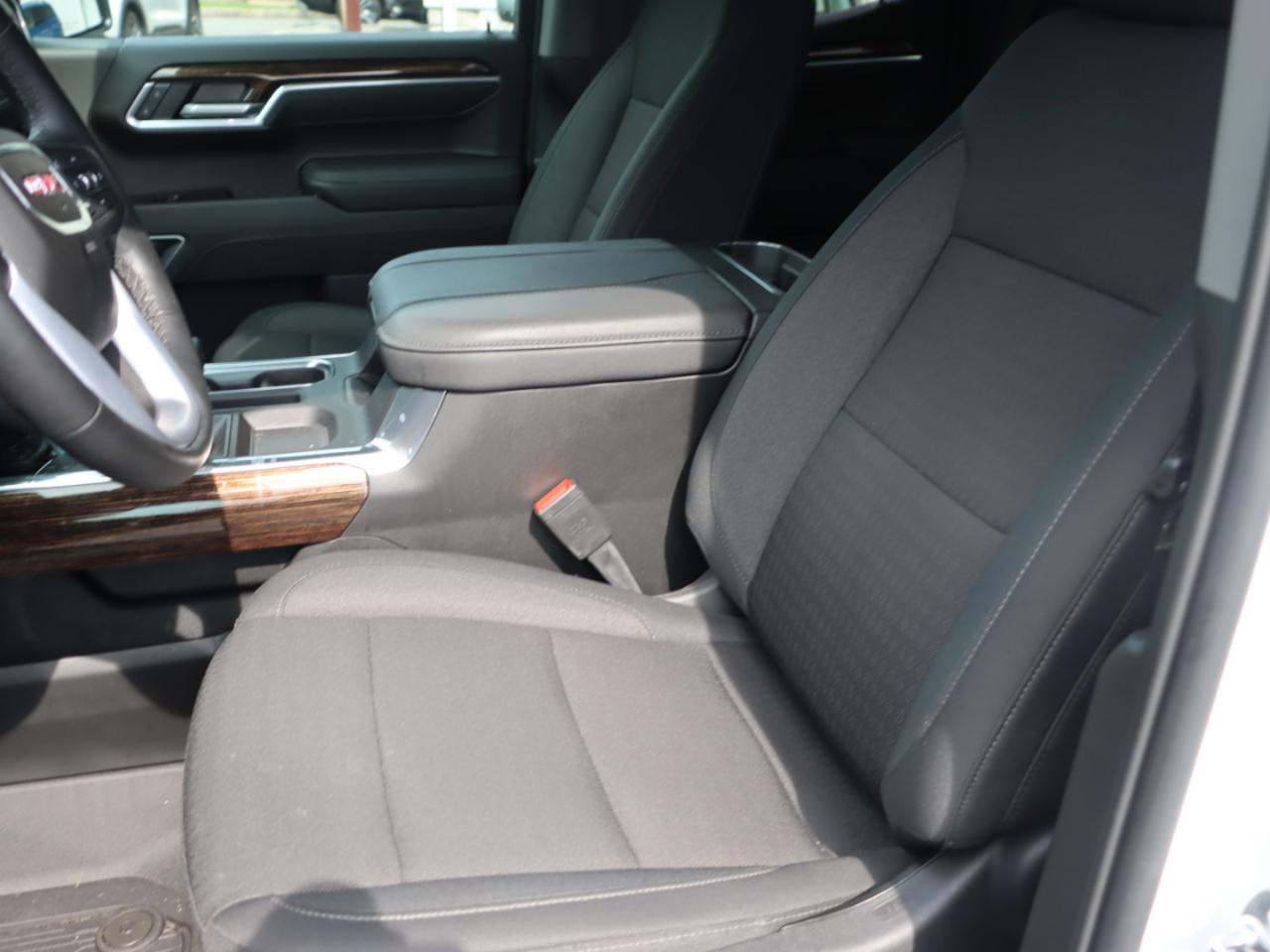 GMC Sierra 1500 Elevation Double Cab 4WD 2026