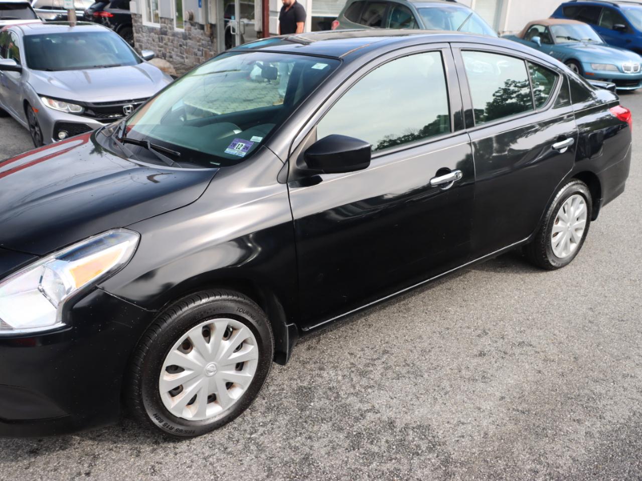 Nissan Versa 1.6 S 5M 2015