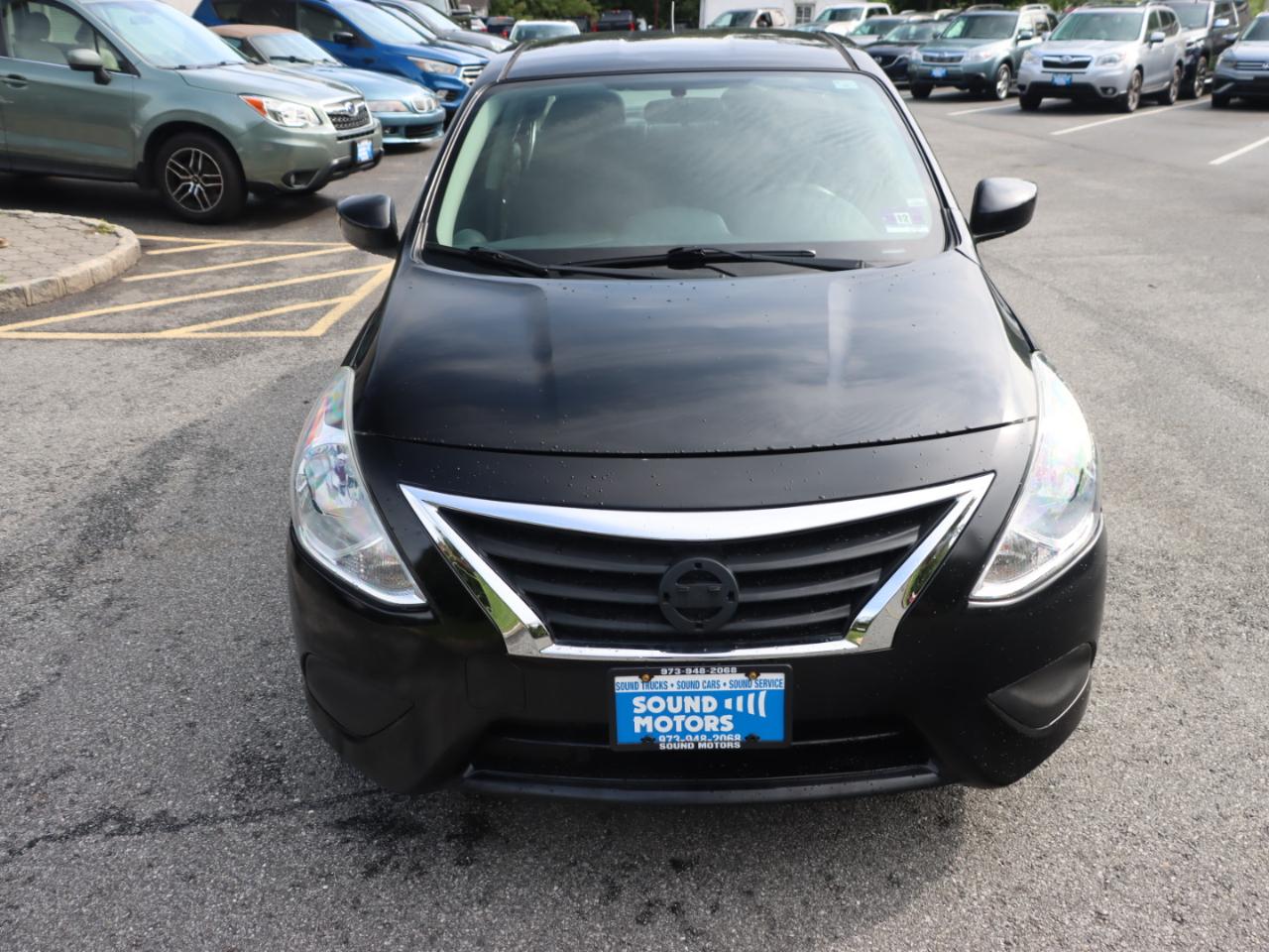 Nissan Versa 1.6 S 5M 2015