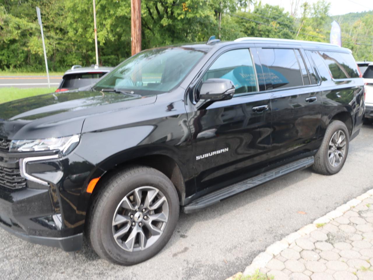 Chevrolet Suburban LT 4WD 2021