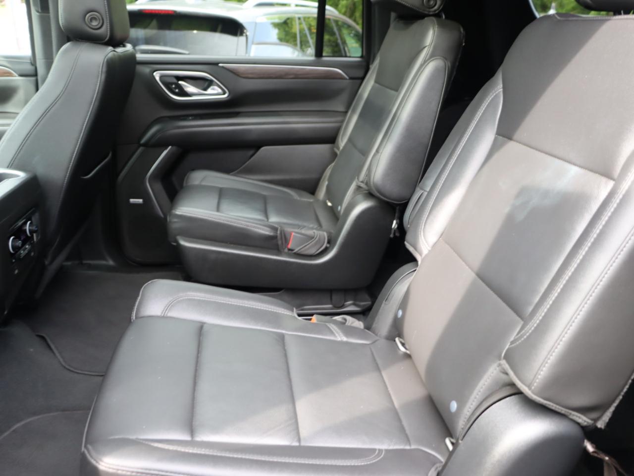 Chevrolet Suburban LT 4WD 2021