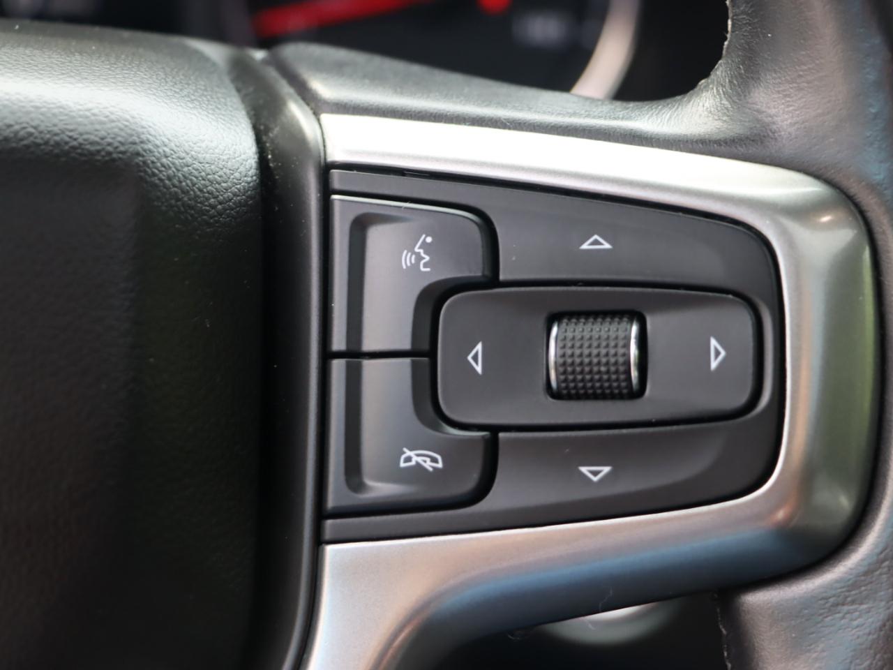 Chevrolet Suburban LT 4WD 2021