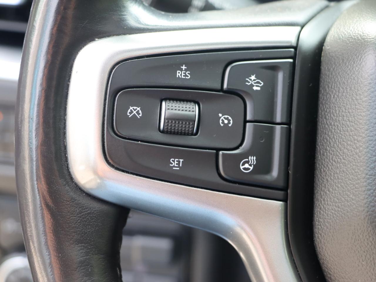 Chevrolet Suburban LT 4WD 2021