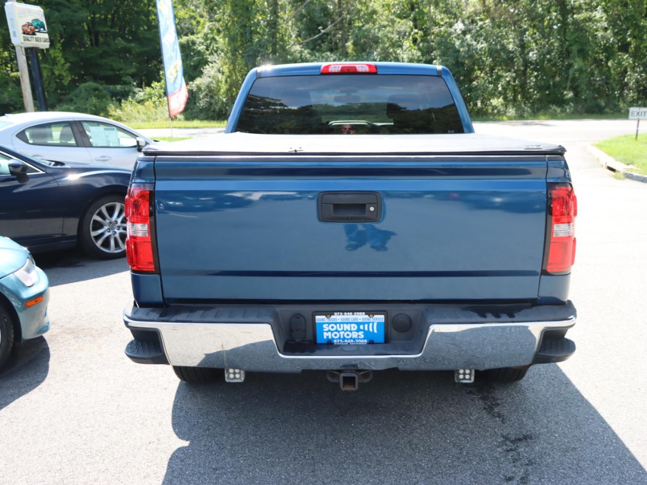 GMC Sierra 1500 SLE Crew Cab Long Box 4WD 2017