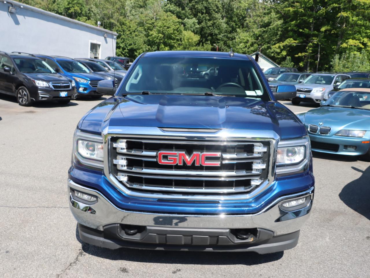 GMC Sierra 1500 SLE Crew Cab Long Box 4WD 2017
