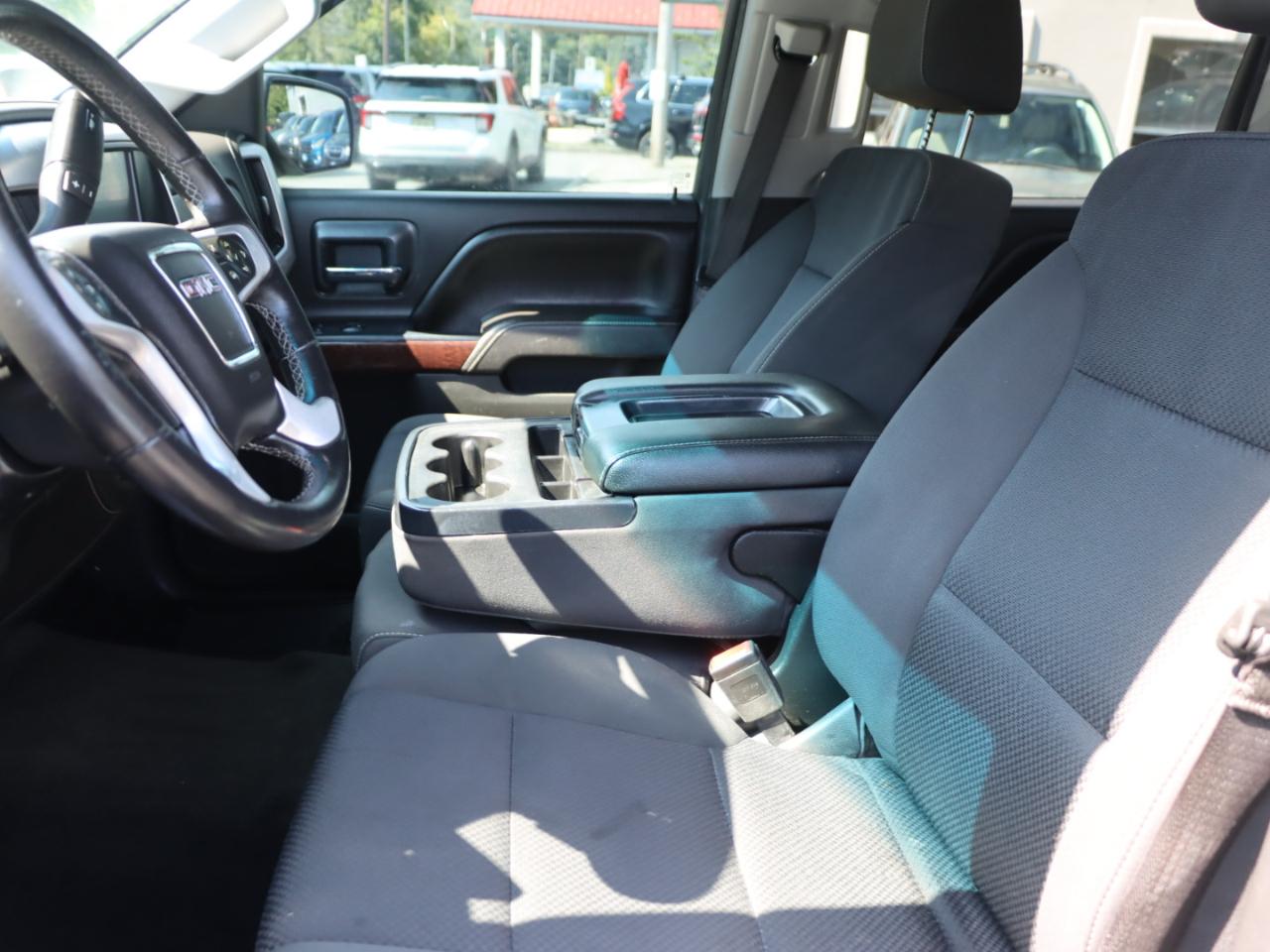GMC Sierra 1500 SLE Crew Cab Long Box 4WD 2017