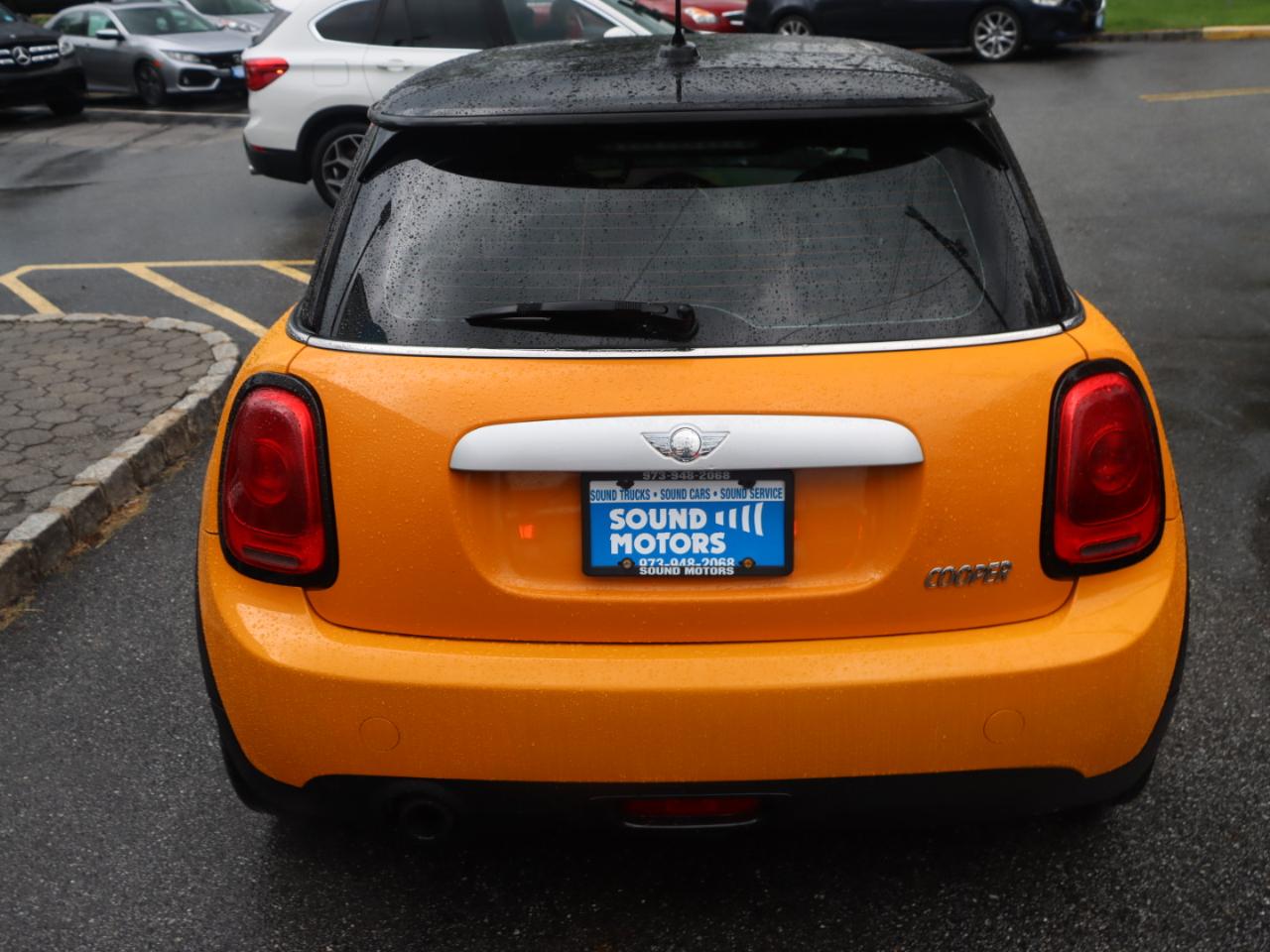 MINI Cooper Base 2014