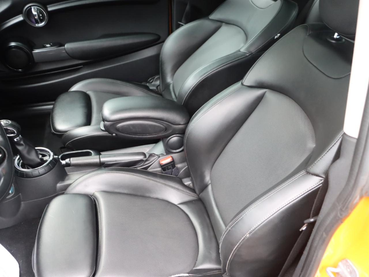 MINI Cooper Base 2014