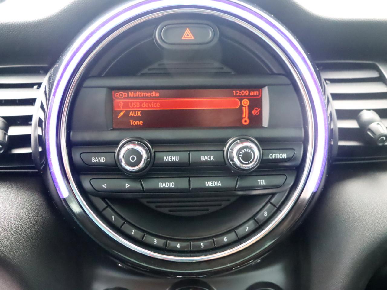 MINI Cooper Base 2014