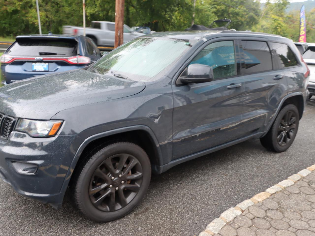 Jeep Grand Cherokee Laredo 4WD 2018