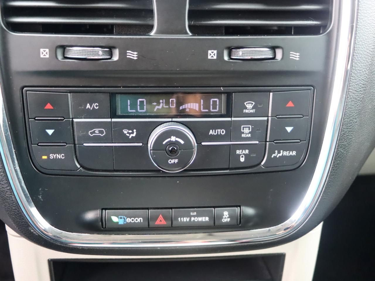 Chrysler Town & Country Touring 2015