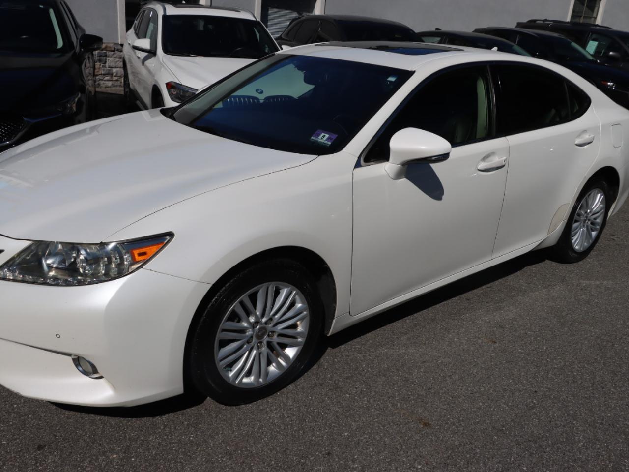 Lexus ES 350 Sedan 2013