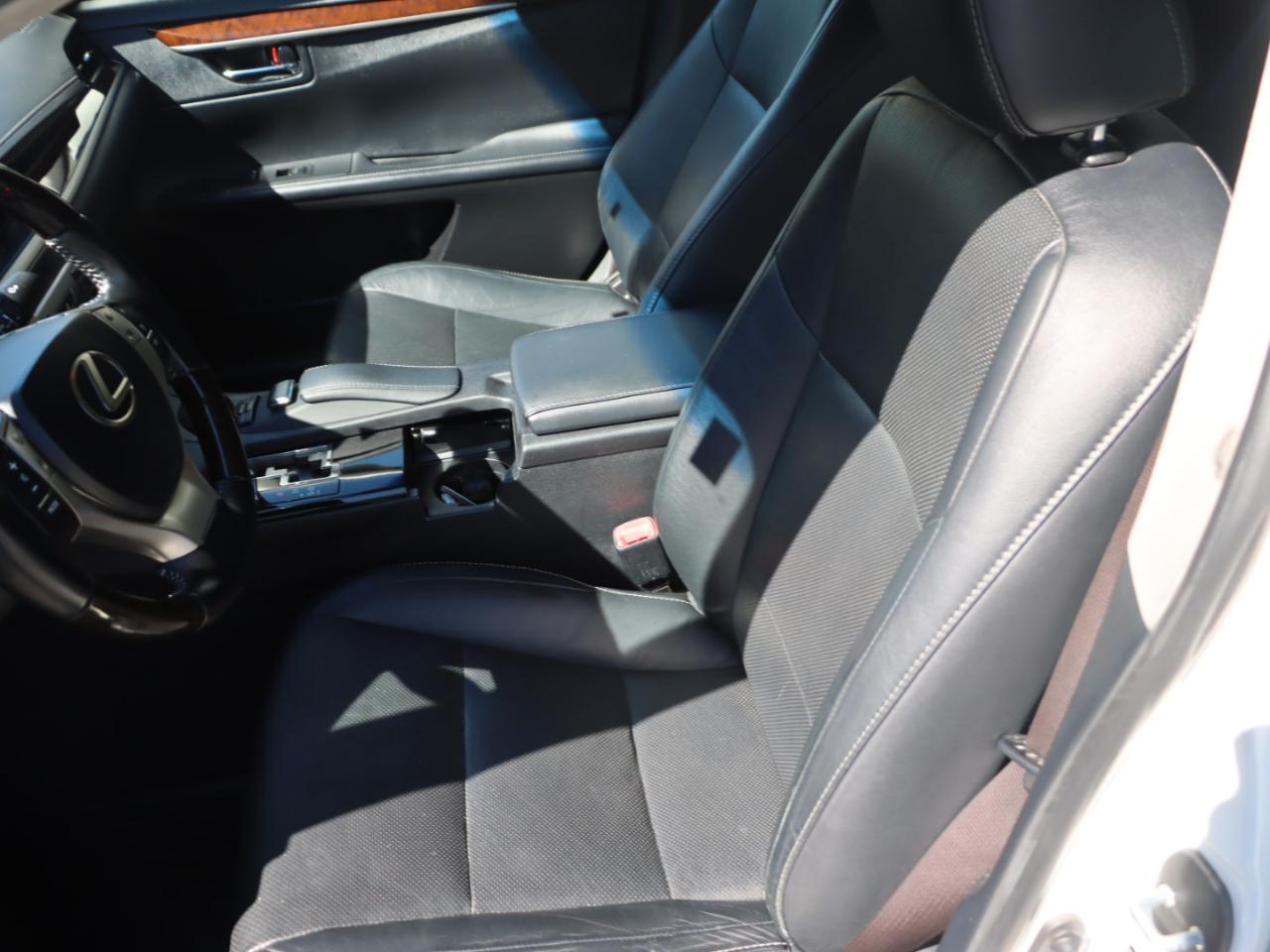 Lexus ES 350 Sedan 2013
