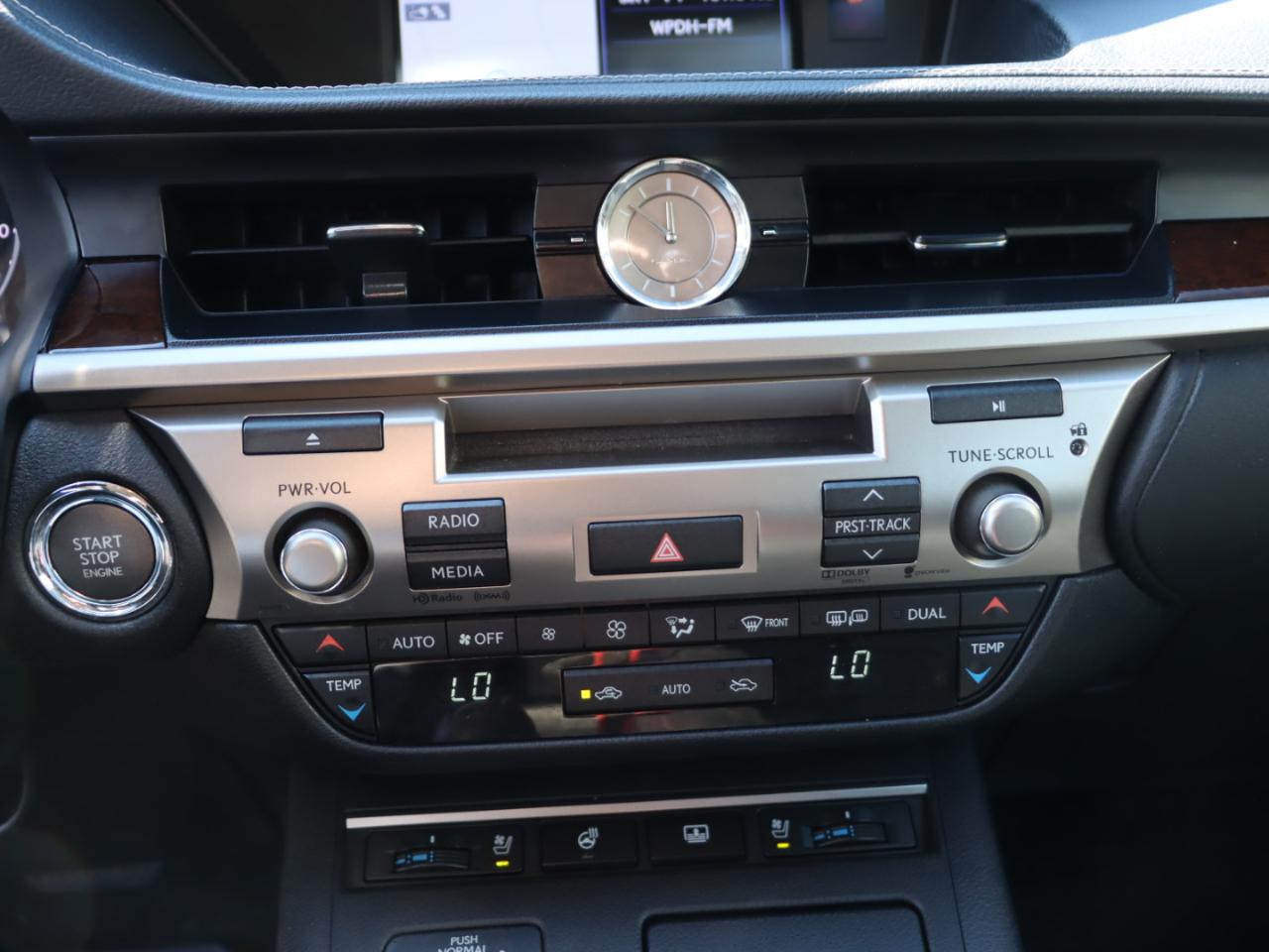 Lexus ES 350 Sedan 2013