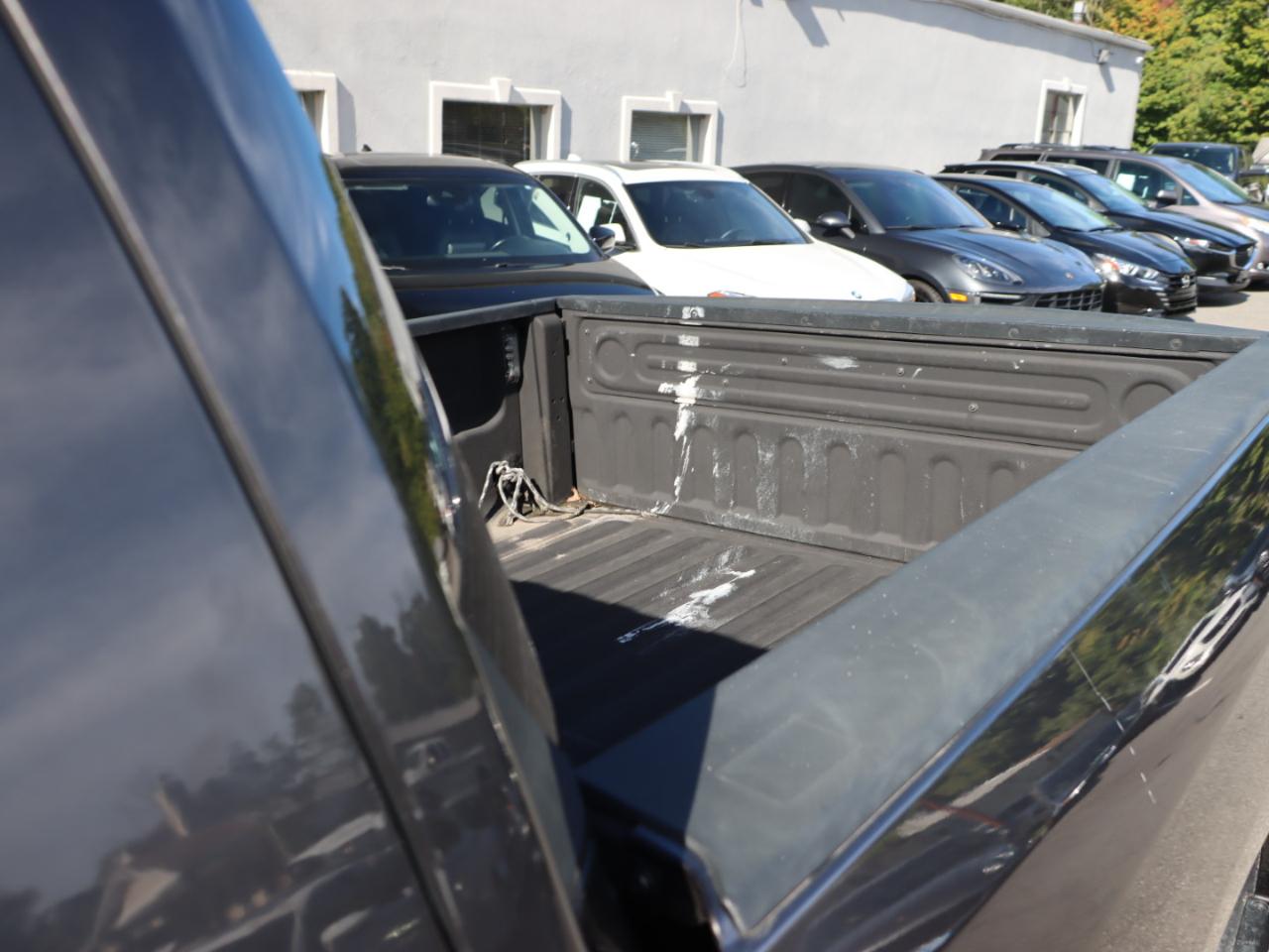 RAM 1500 SLT Crew Cab SWB 4WD 2017