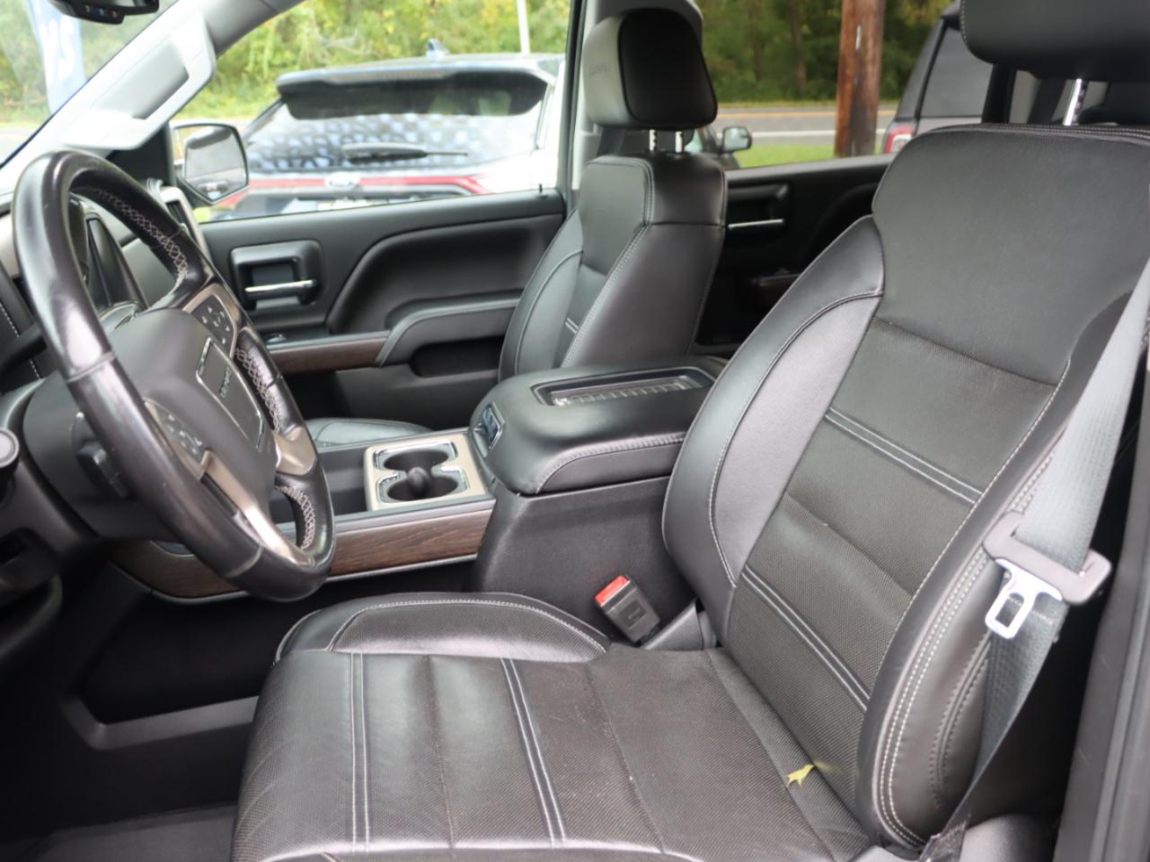 GMC Sierra 1500 Denali Crew Cab Long Box 4WD 2018