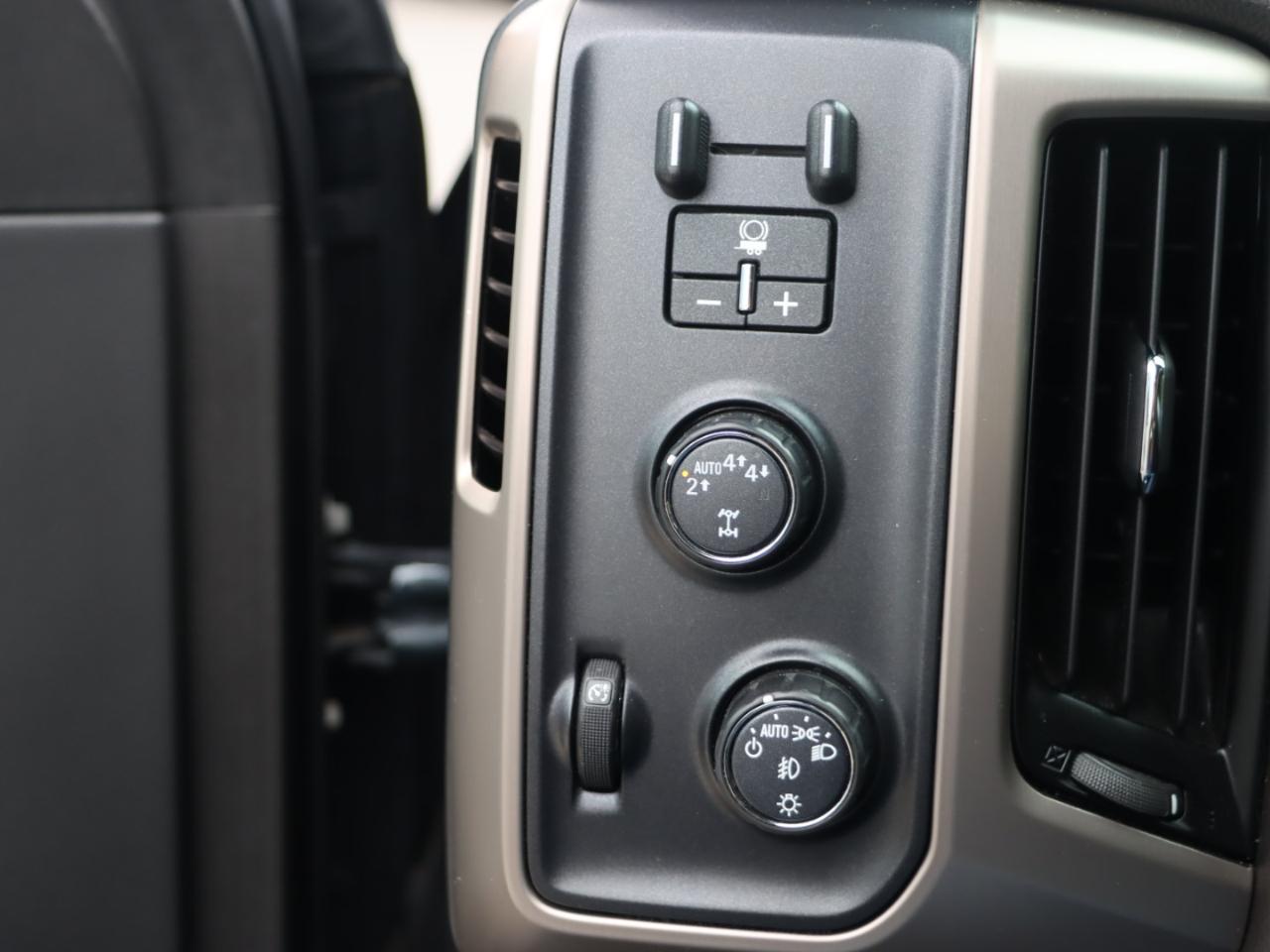 GMC Sierra 1500 Denali Crew Cab Long Box 4WD 2018