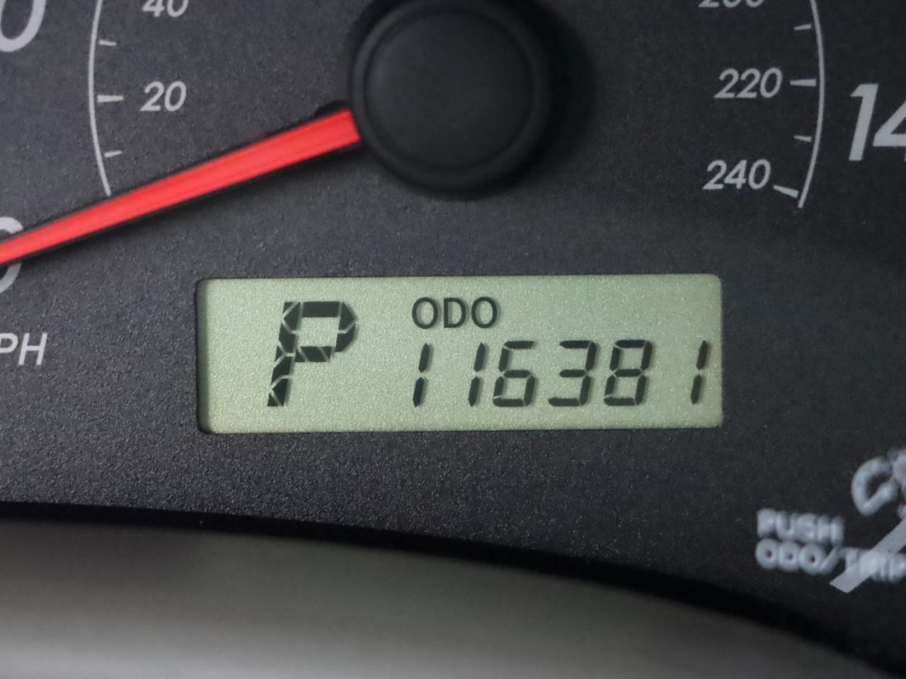 Toyota Corolla Base 5-Speed MT 2010
