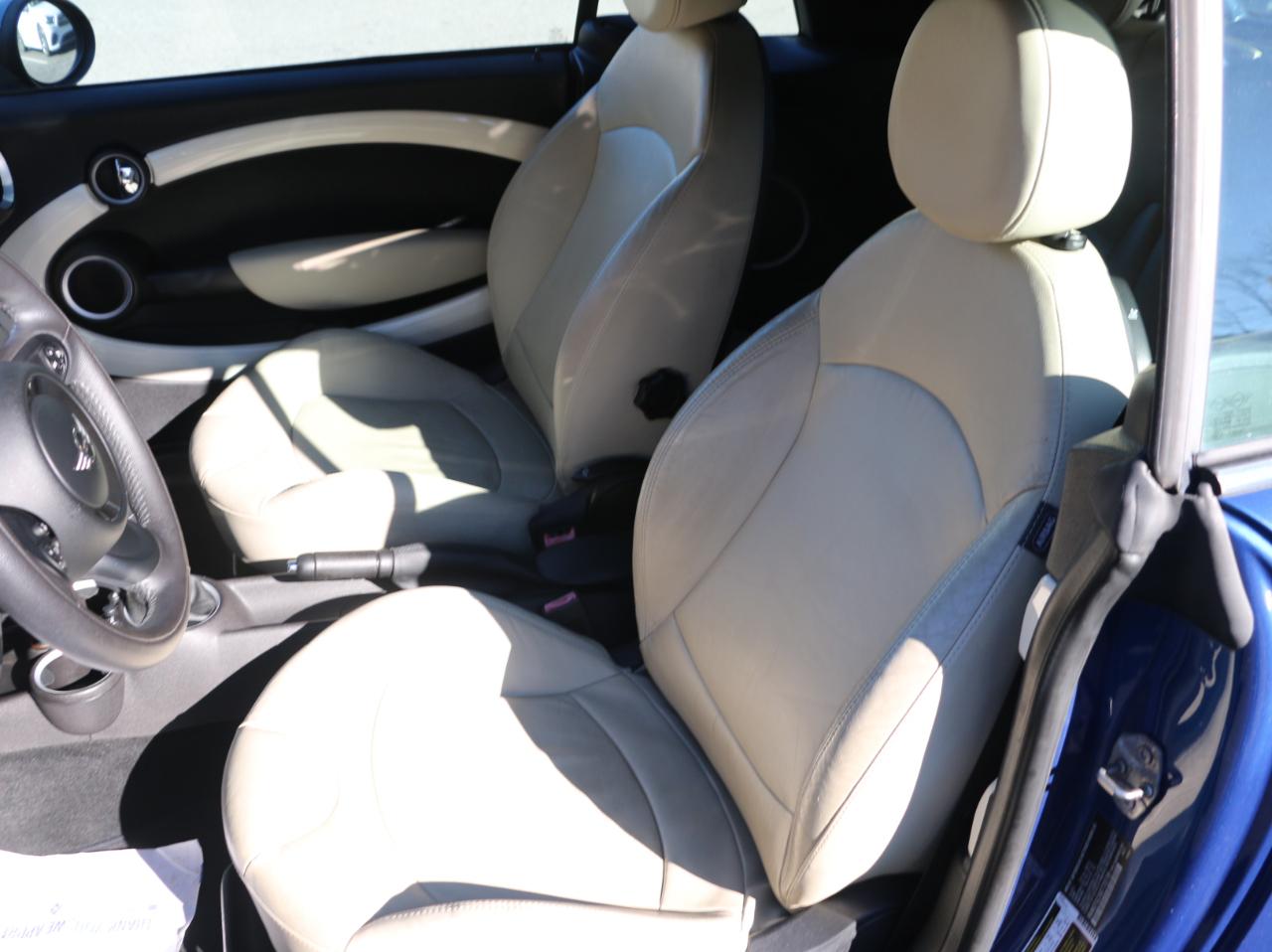 MINI Cooper S Convertible 2013