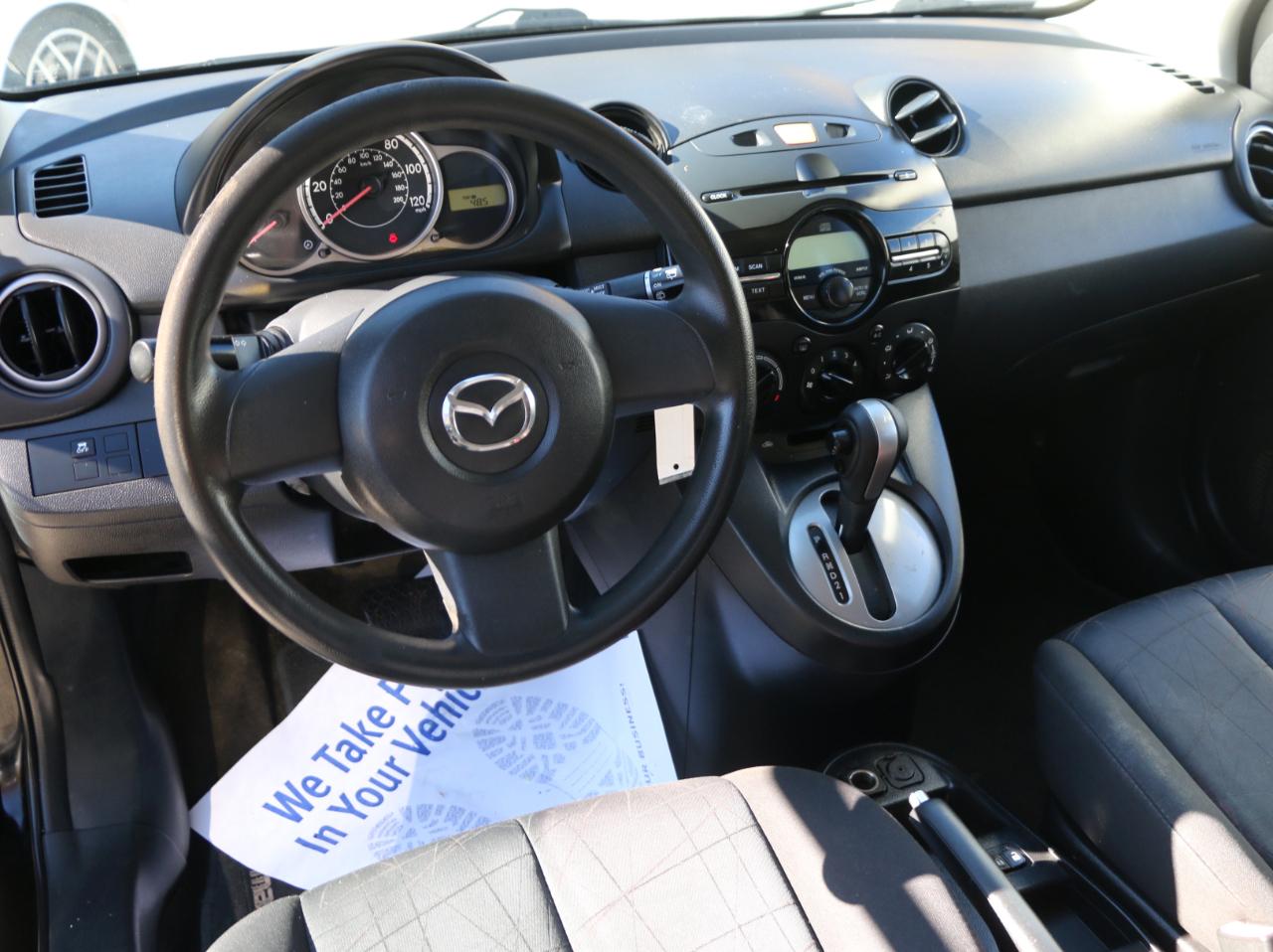 Mazda MAZDA2 Sport 2012