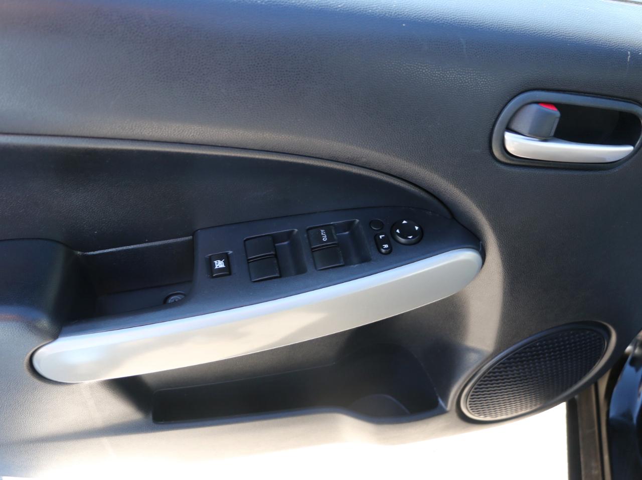 Mazda MAZDA2 Sport 2012