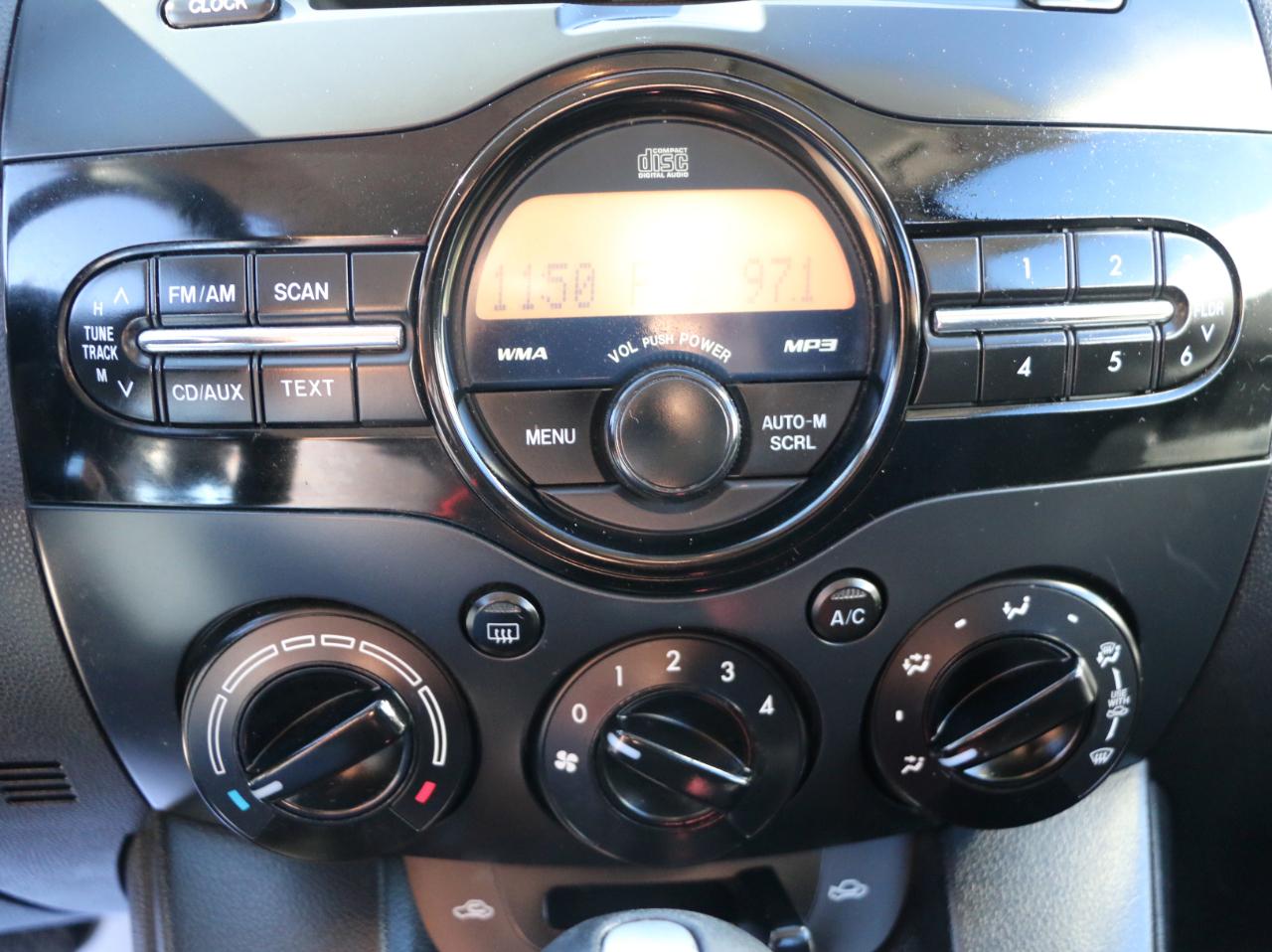 Mazda MAZDA2 Sport 2012