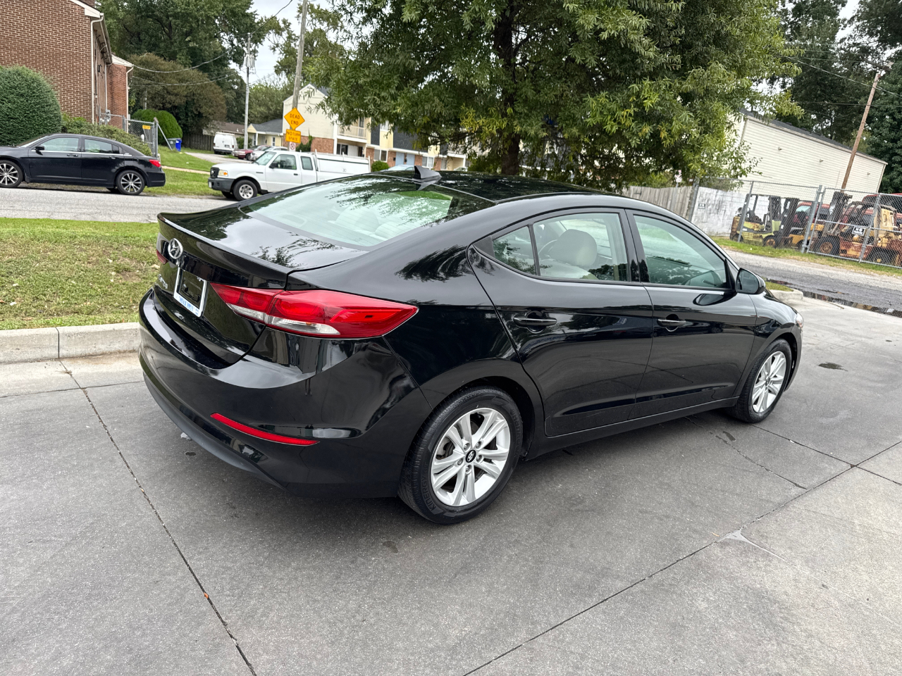 2018 Hyundai Elantra Value Edition photo 4