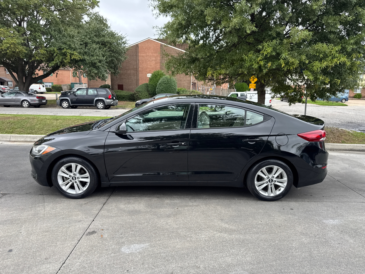 2018 Hyundai Elantra Value Edition photo 8