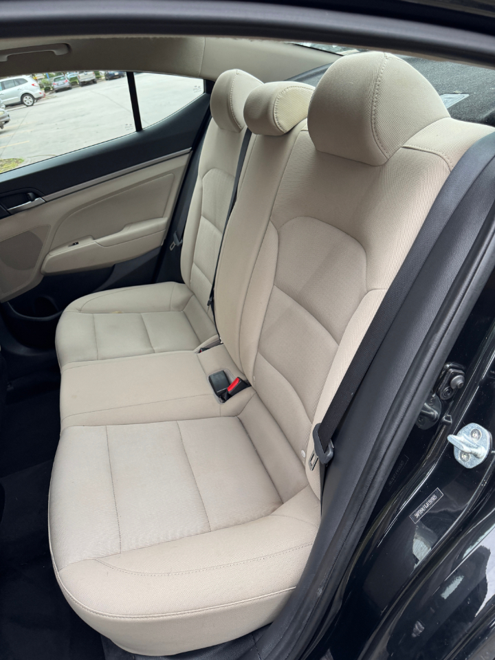 2018 Hyundai Elantra Value Edition photo 14