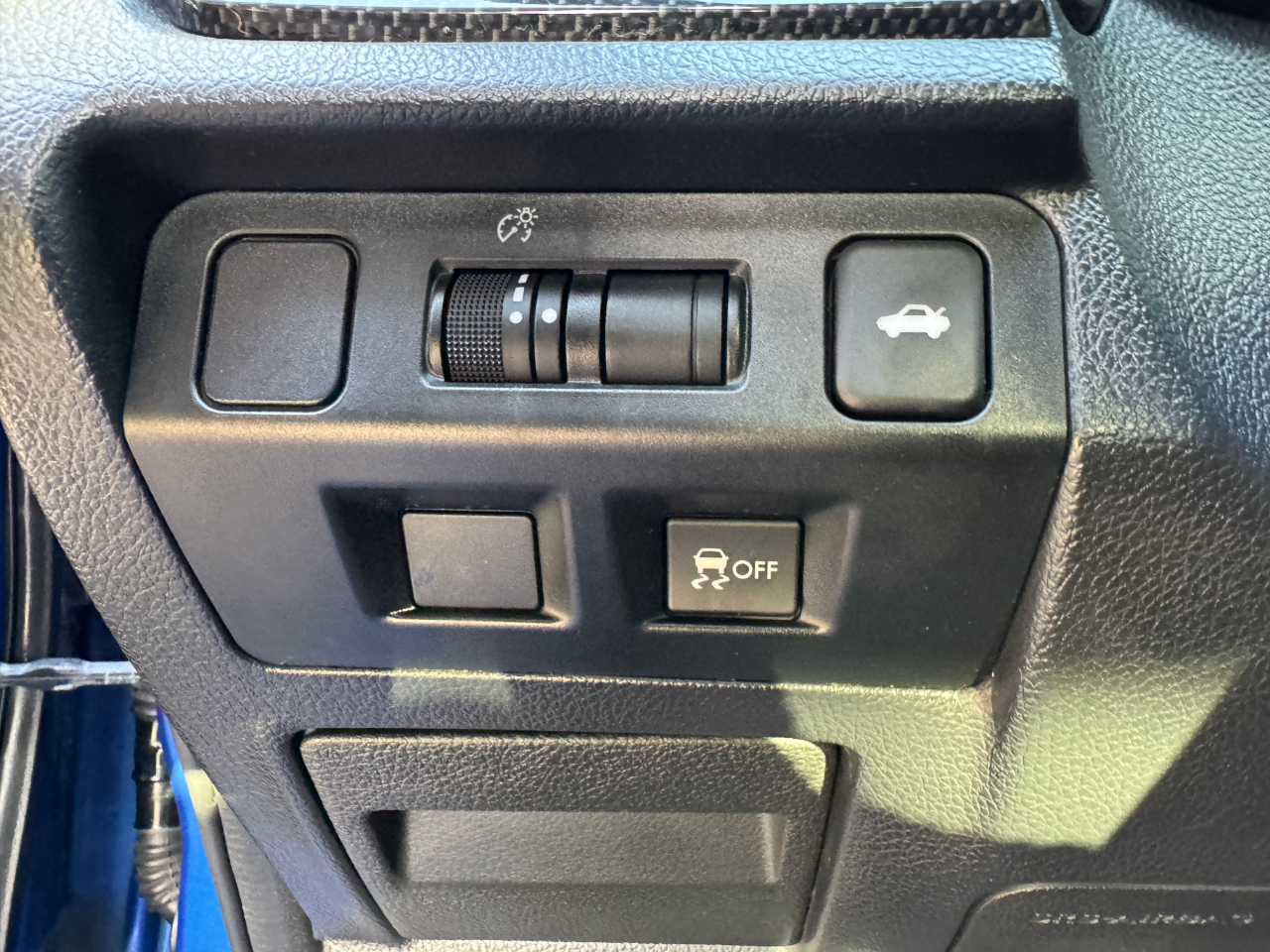 2017 Subaru WRX Premium photo 12